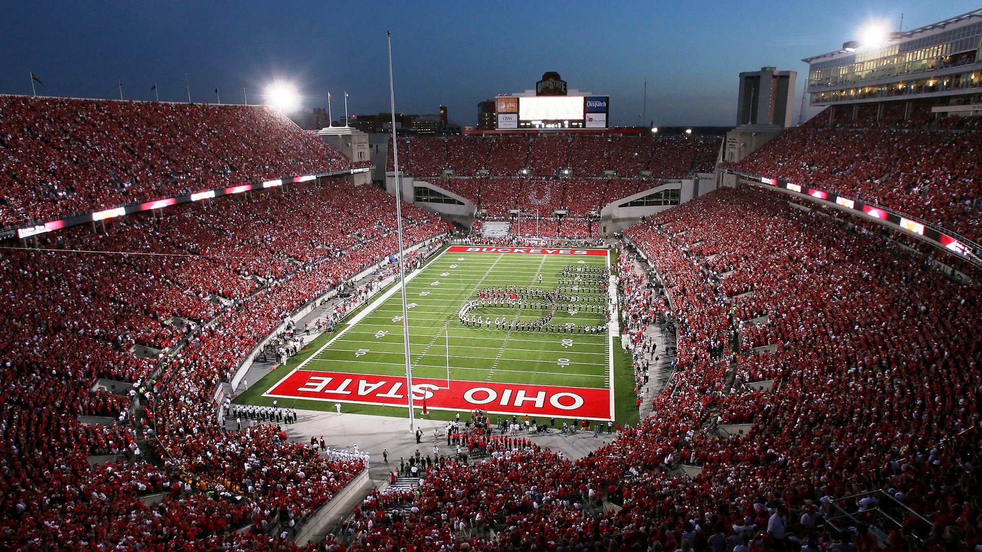 英超前十名逐渐成型，争冠、欧战和保级区格局日益清晰，英超前几名