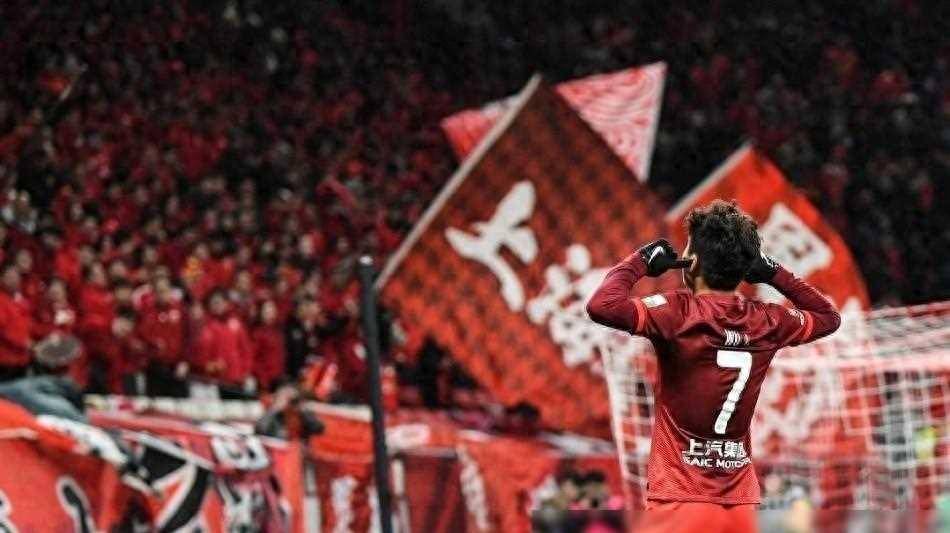 关于开云体育:降级球队“重整旗鼓”，球迷：期待他们能尽快重返中超联赛！的信息